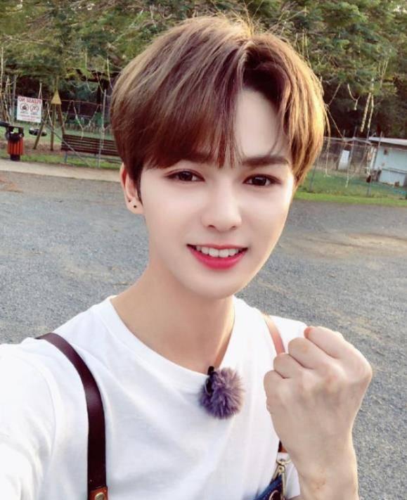 小天后爆料朱正廷视频,小天后爆料背后的真相