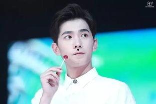 杨洋资讯爆料解说视频,幕后故事与精彩瞬间